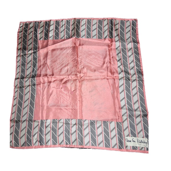 Vintage Diane Von Furstenberg silk scarf 20” square. Floral. - Picture 2 of 3